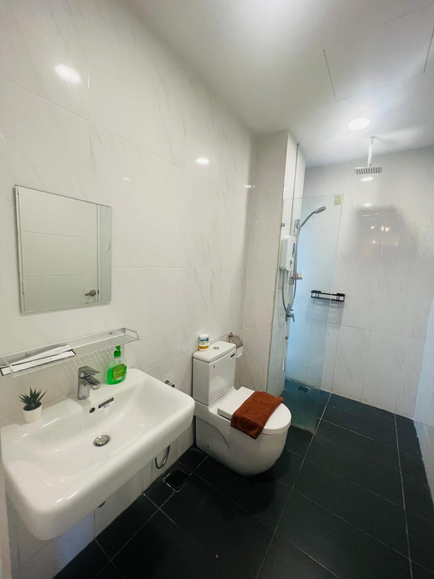 Reizz Residence By D'Amour Kuala Lumpur Esterno foto